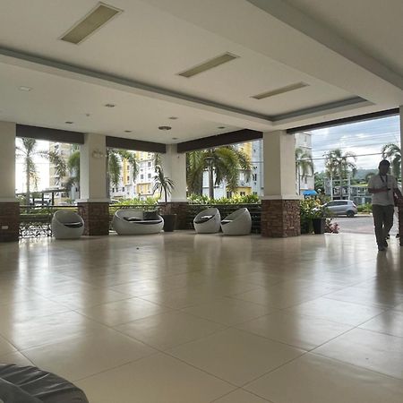 8 Spatial Condominium Davao City Eksteriør bilde