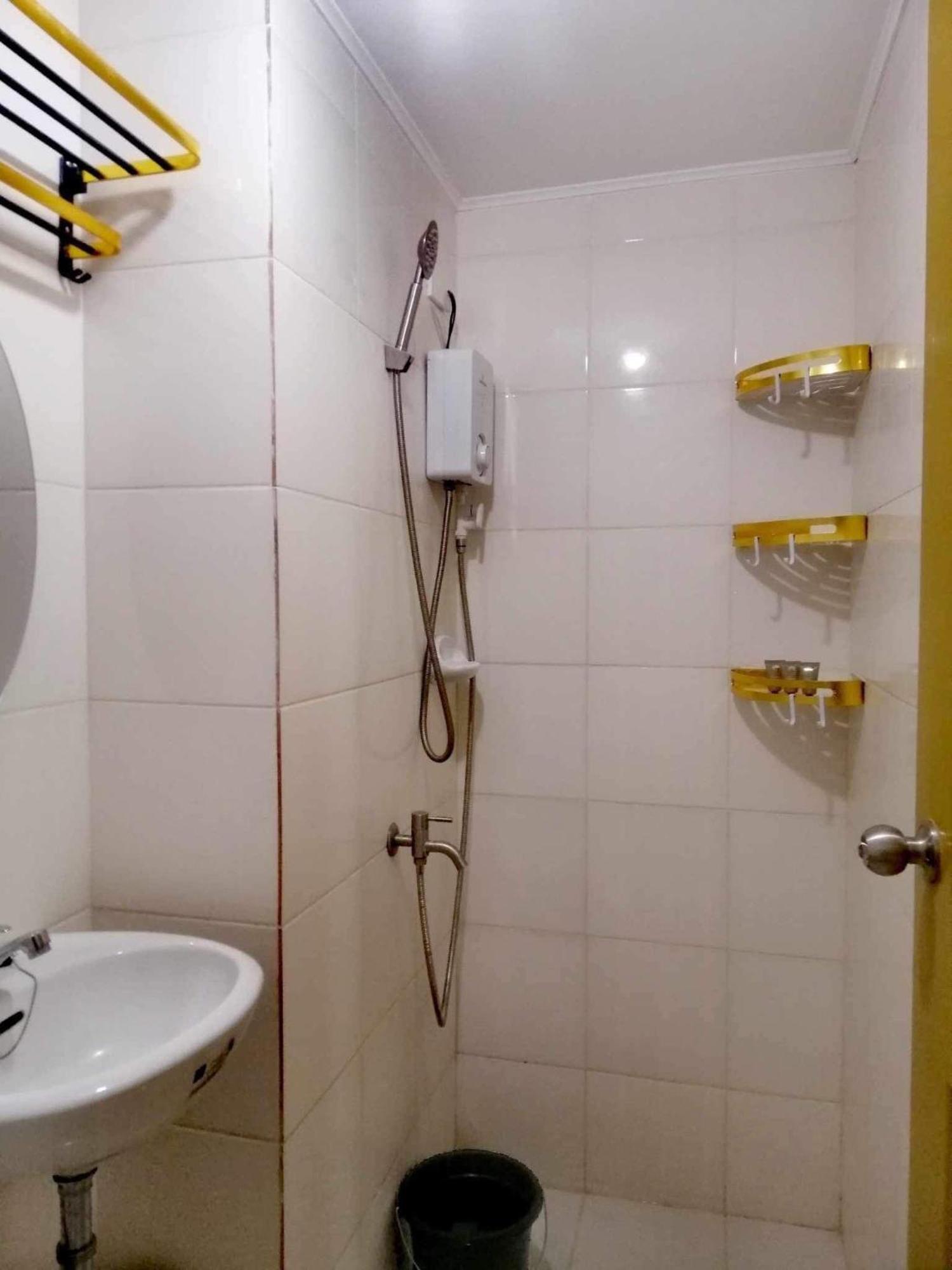 8 Spatial Condominium Davao City Eksteriør bilde